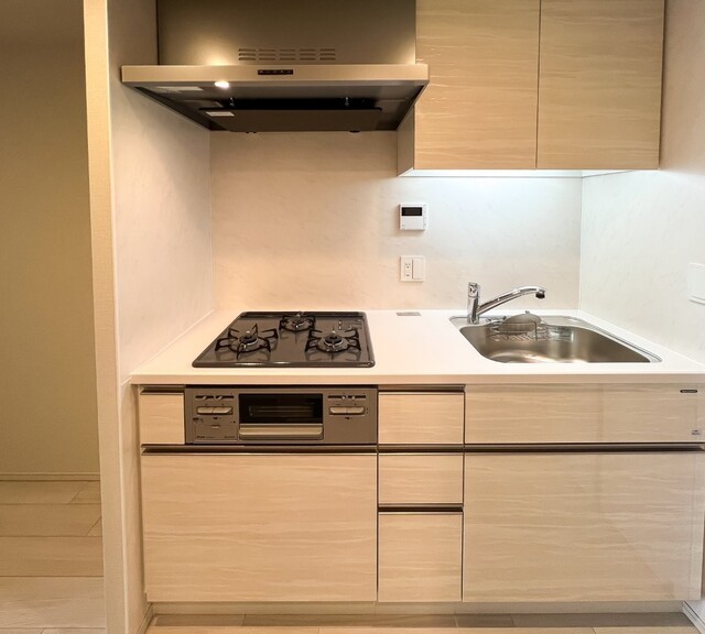 ※写真は同タイプ住戸です。(キッチン)