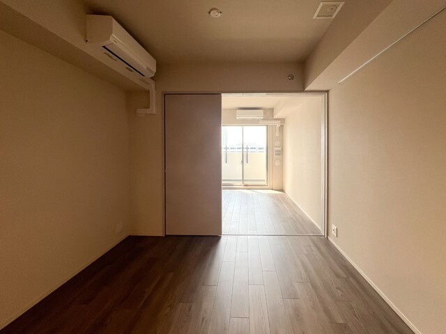 ※写真は同タイプ住戸です。(居間)