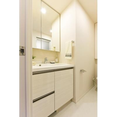 ※写真は同タイプ住戸です。(内装)