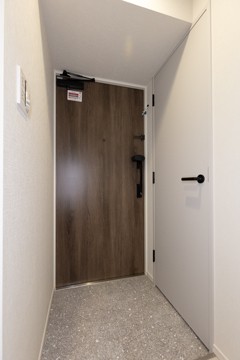 ※写真は同タイプ住戸です。(玄関)