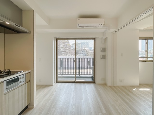 ※写真は同タイプ住戸です。(居間)