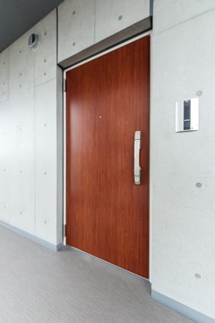 ※写真は同タイプ住戸です。(玄関)