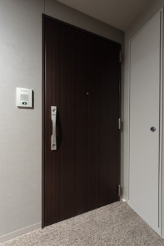 ※写真は同タイプ住戸です。(玄関)