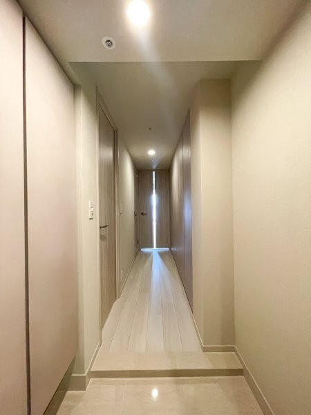※写真は同タイプ住戸です。(玄関)