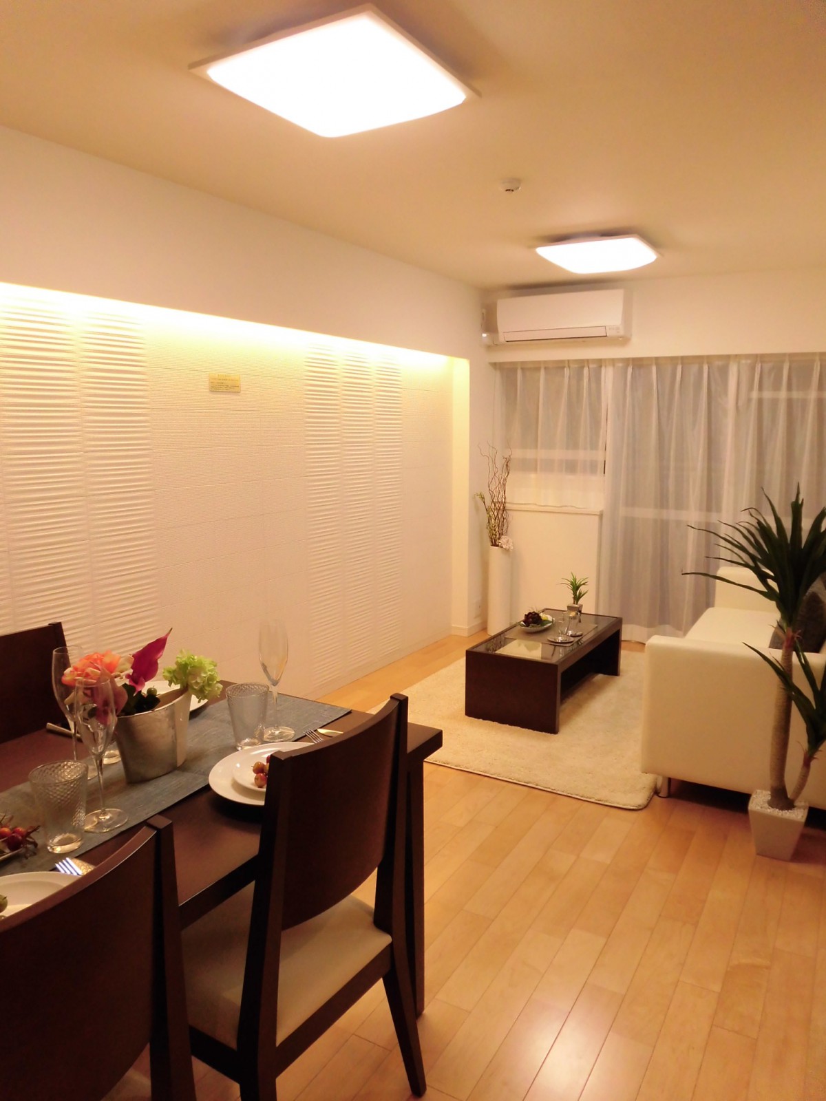 Furnished and fully renovated condominium in Akasaka, the central Tokyo!!